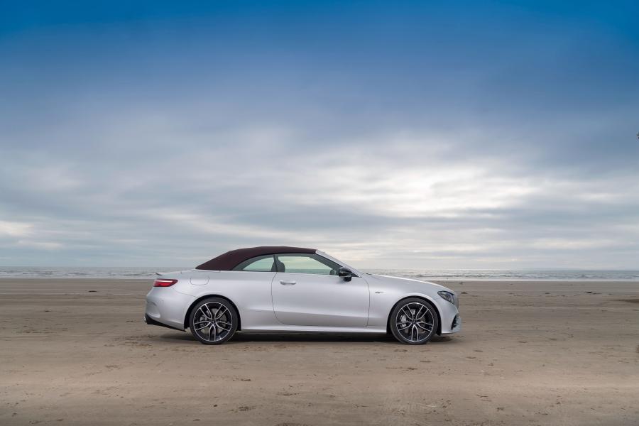  Mercedes-AMG E53 4Matic+ Cabriolet (A238) 2018 года  (UK) (фото 28 из 40)